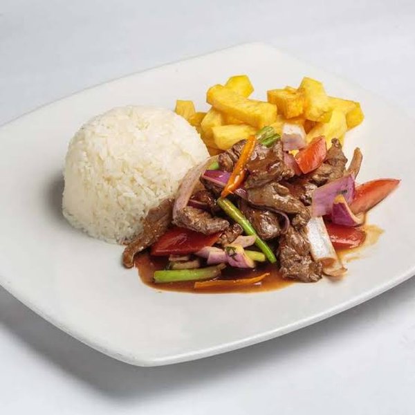 Lomo saltado